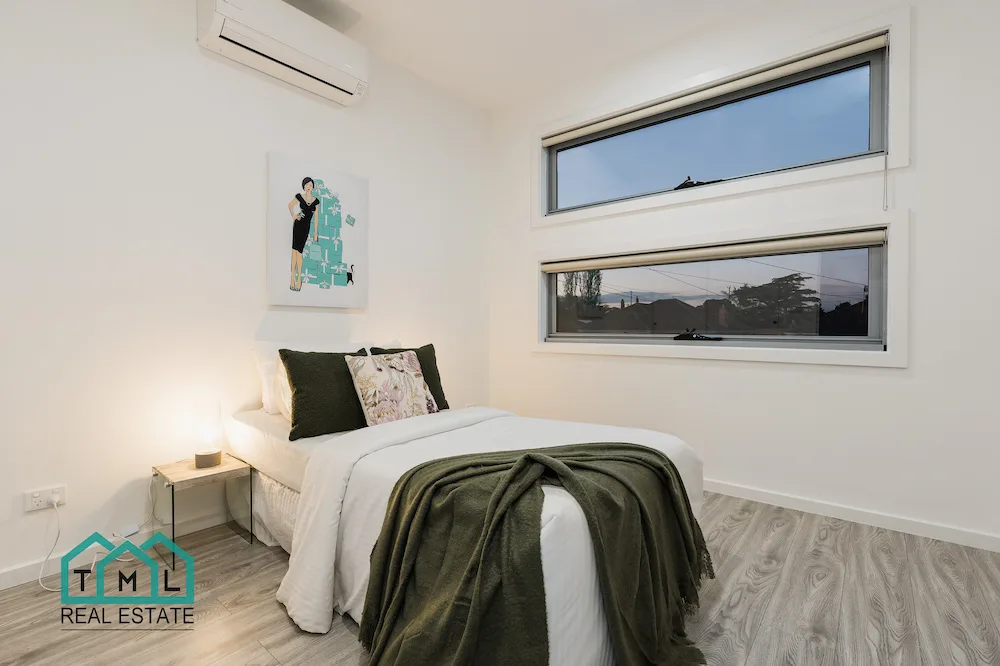 71 Erica Avenue, St Albans – Unit 2 · Bathroom
