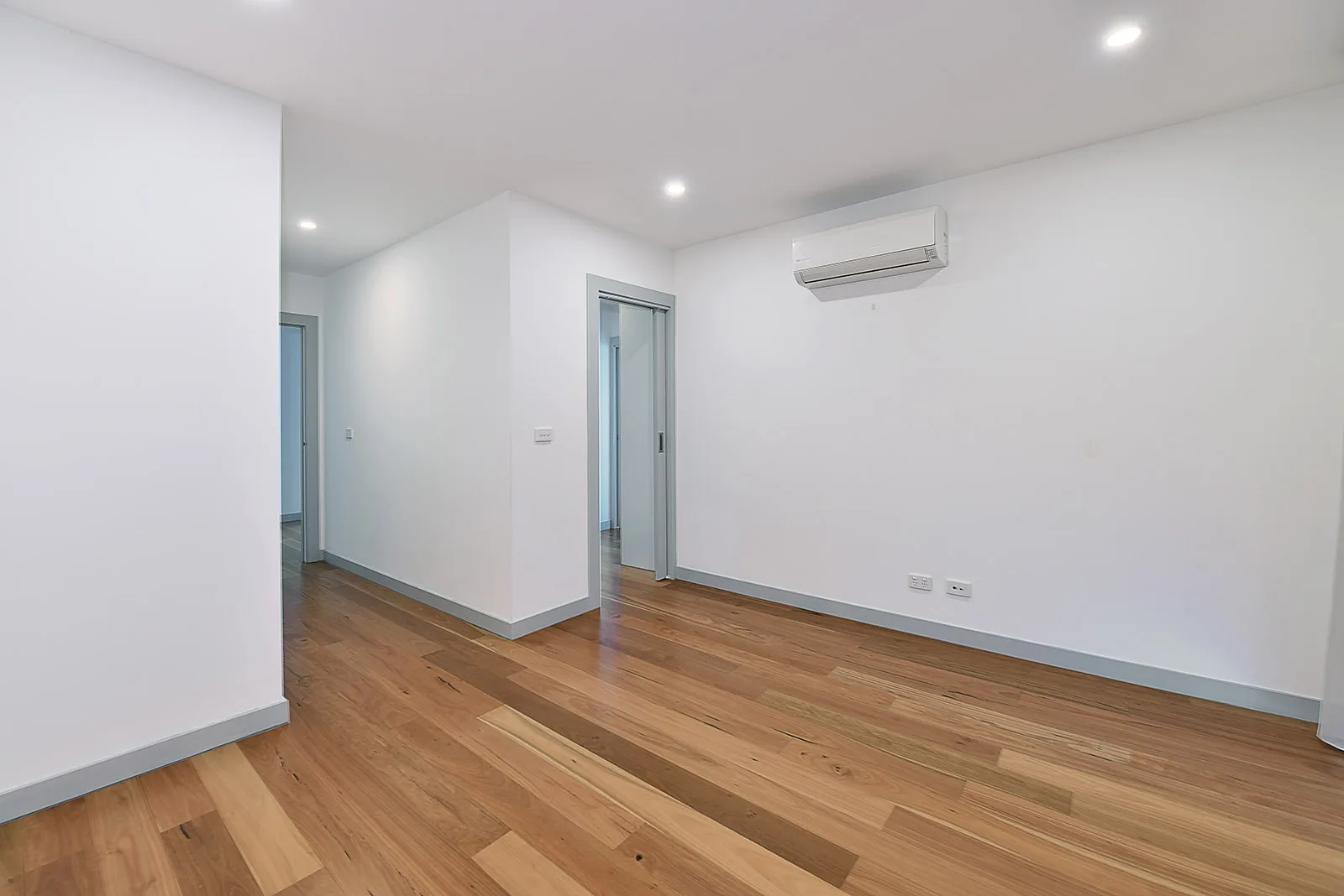 12 Michael Court, Niddrie – Unit 1 · Bedroom