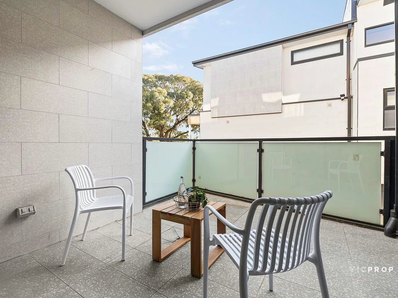 5-7 Montgomery Place, Bulleen – Unit 7 · Terrace